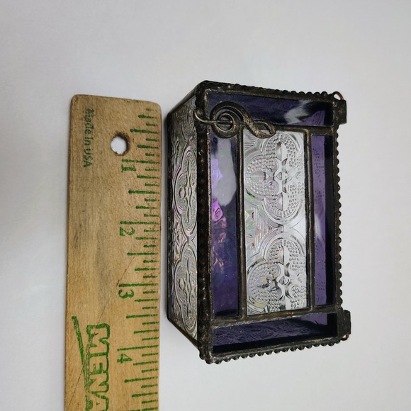 Vintage Art Glass Purple Iridescent Trinket Jewelry Box With Metal‎ Clef Music - Picture 10 of 12